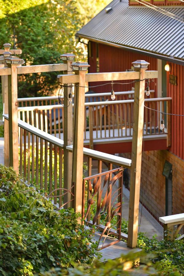 Salishan Tree House Suite Cowichan Bay Εξωτερικό φωτογραφία